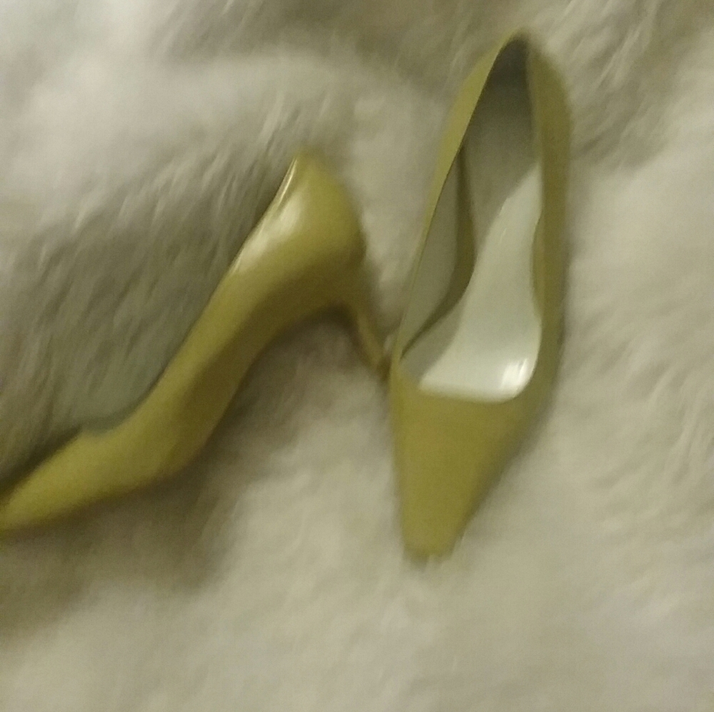Shoes/ETLENNE AIGNER  sz 8.5 Heel 2"